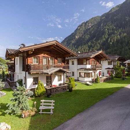 S'Doerfl Chalets Mayrhofen Dış mekan fotoğraf